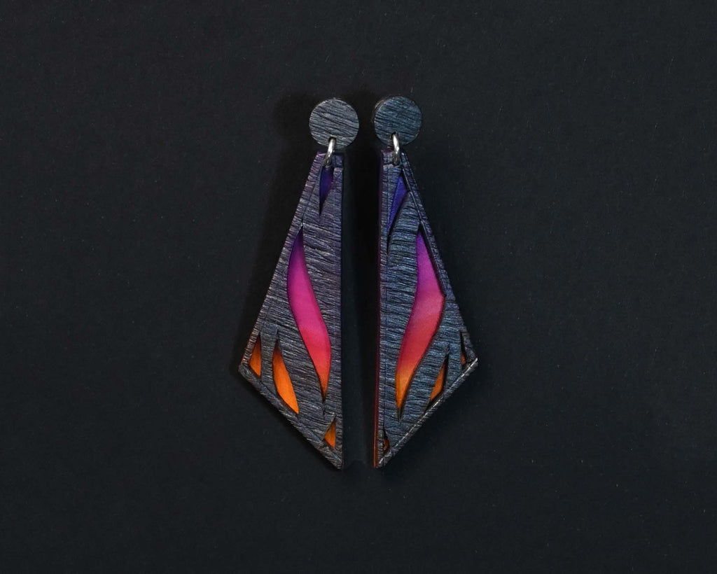 Pendientes de arcilla polimérica modelo Sunset con diseño en color degradado desde púrpura a naranja